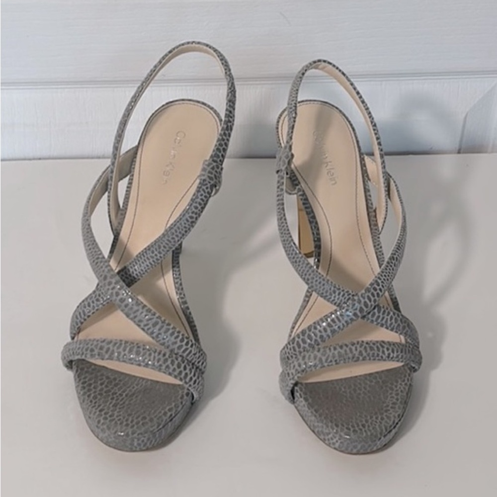 CALVIN KLEIN STRAPPY GRAY PIN HEELS SLIGHT PLATFORM GRAY IN SIZE 7.5 M